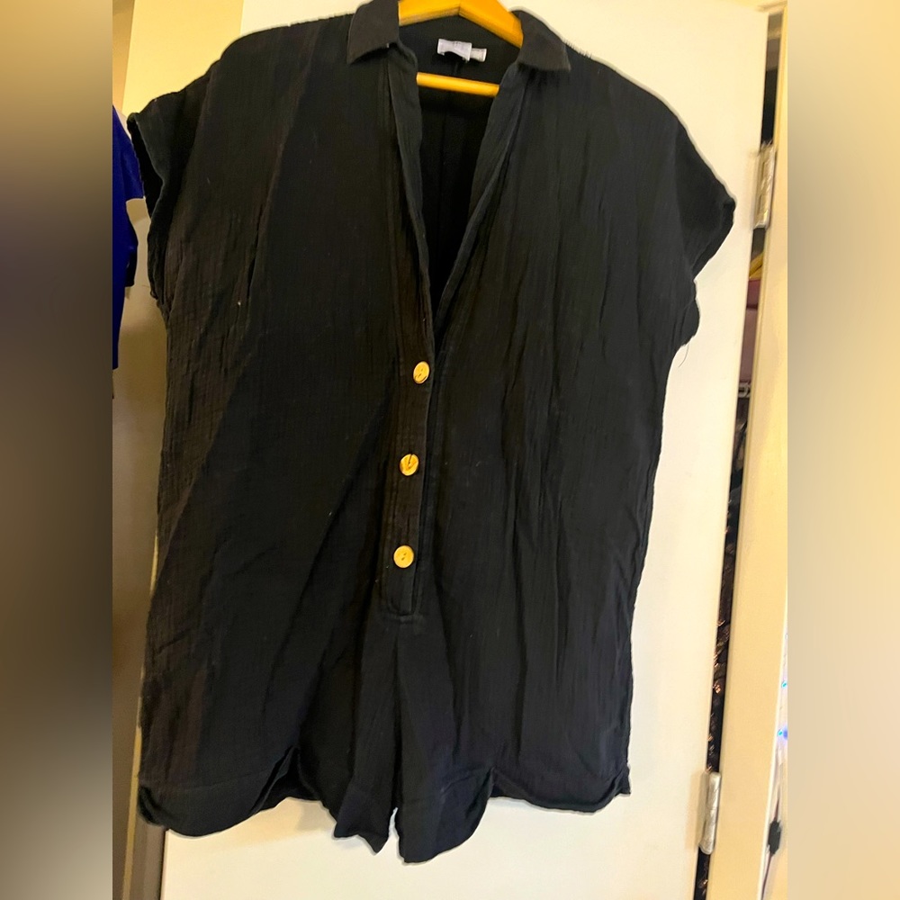 Polly Black Romper lightweight size US 6, button front closure